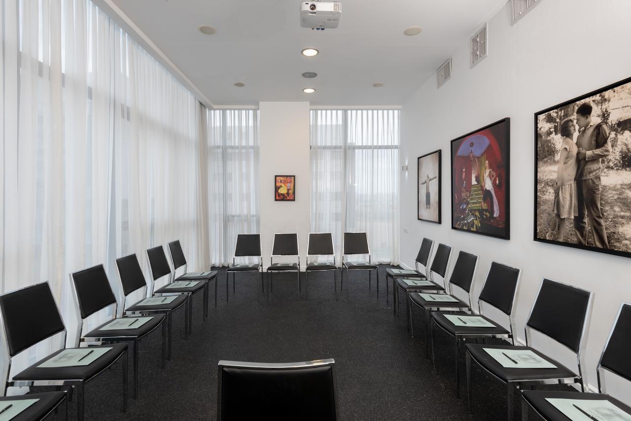 Leonardo Boutique 4* Tel Aviv
