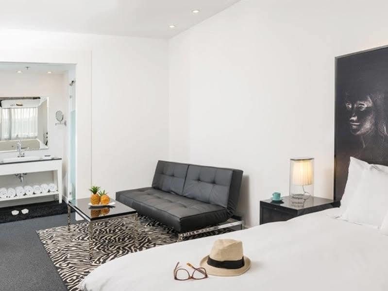 Leonardo Boutique 4* Tel Aviv